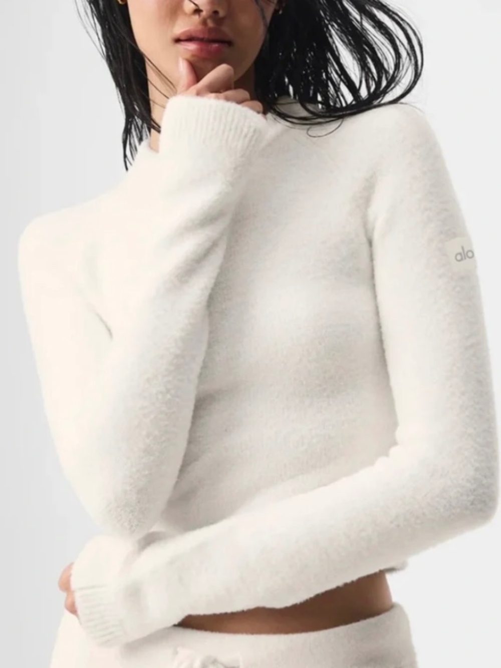Alo Yoga Snuggle Up Sweater in Ivory